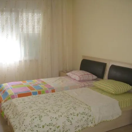 Lägenhet Апартаменты В Центре Махмутлара Alanya